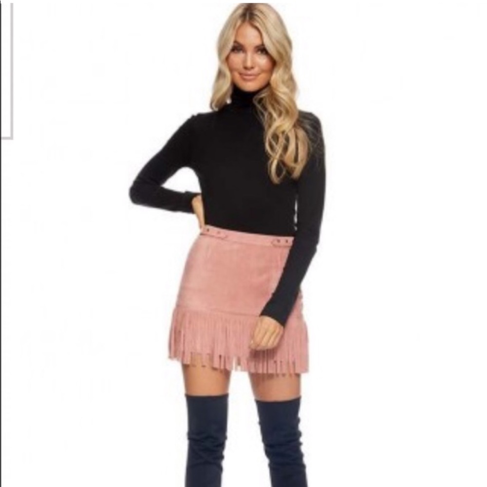 Kittenish Rose Fringe Skirt. Jessie James Decker